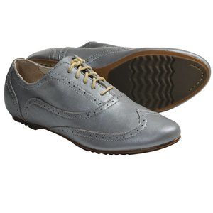 New in box  Sorel Derby Oxford Shoes in Leather Women size 6.5